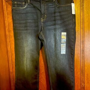 Liz Claiborne Sara Crop Denim Jeans size 12 NWT